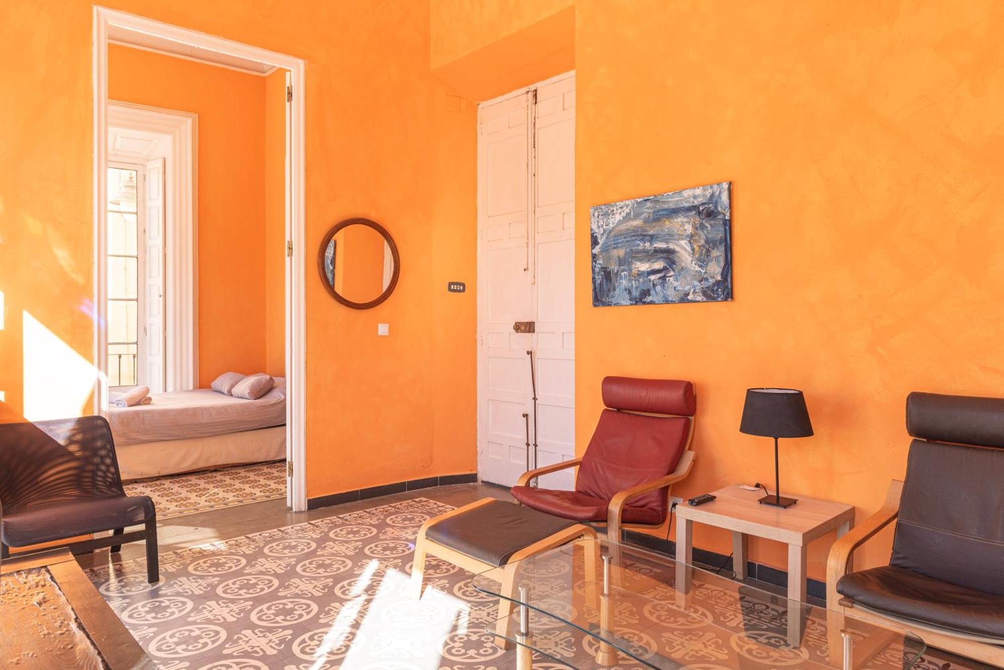 Private Rooms In Historic Building On The Square Málaga Buitenkant foto